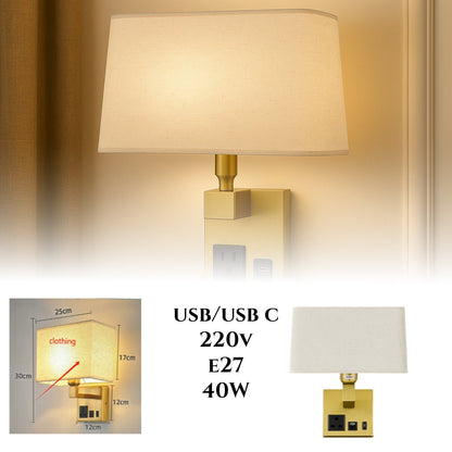 Zidna Lampa s Ugrađenim USB/USB-C Punjenjem + utičnica